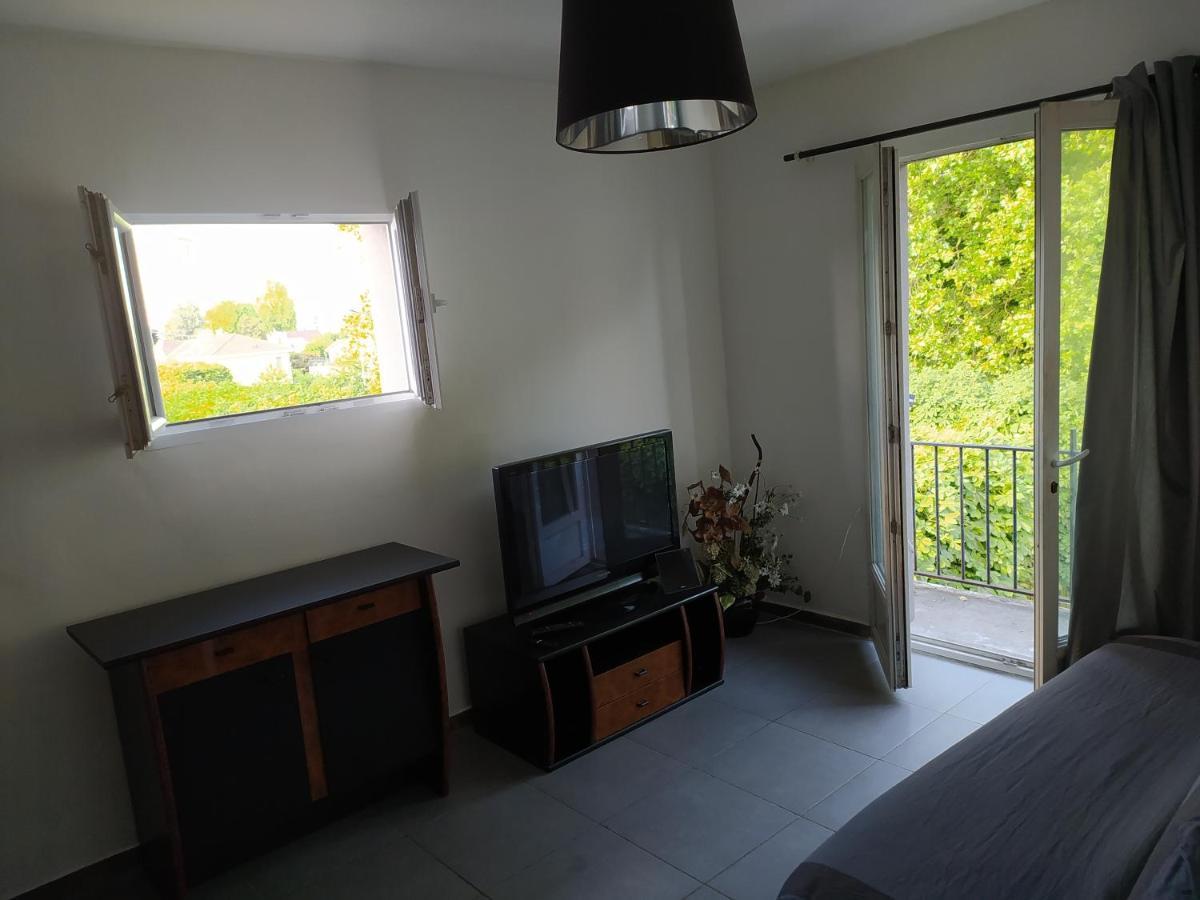 Studio Face Verdure Montreuil  Extérieur photo